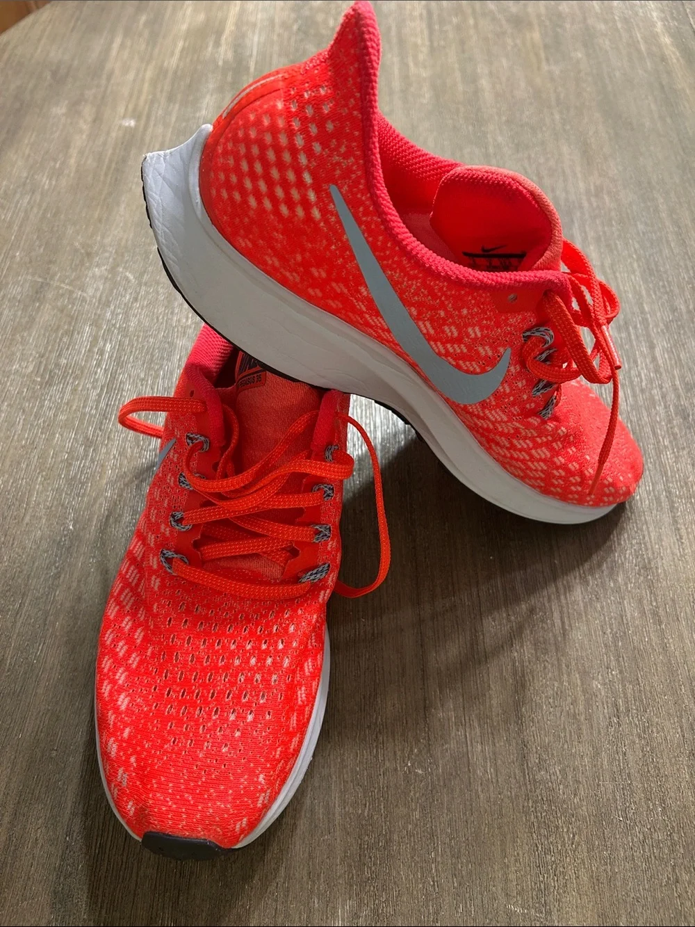 Nike like new